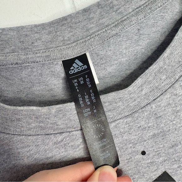 ✨ADIDAS Celestial T-Shirt Dress Relaxed Fit Oversized Gray Black Size XS Stars - Picture 6 of 7